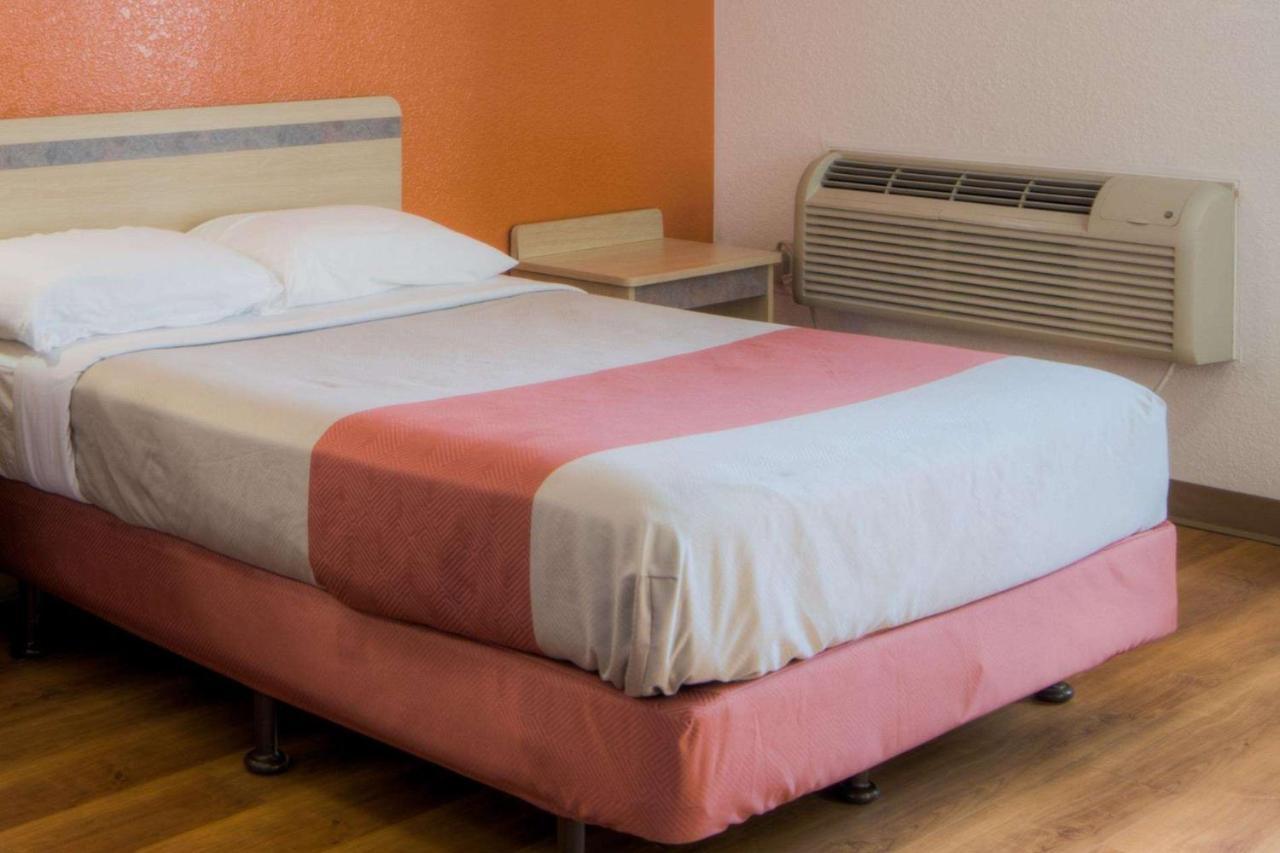 Motel 6-Niantic, Ct - New London ภายนอก รูปภาพ