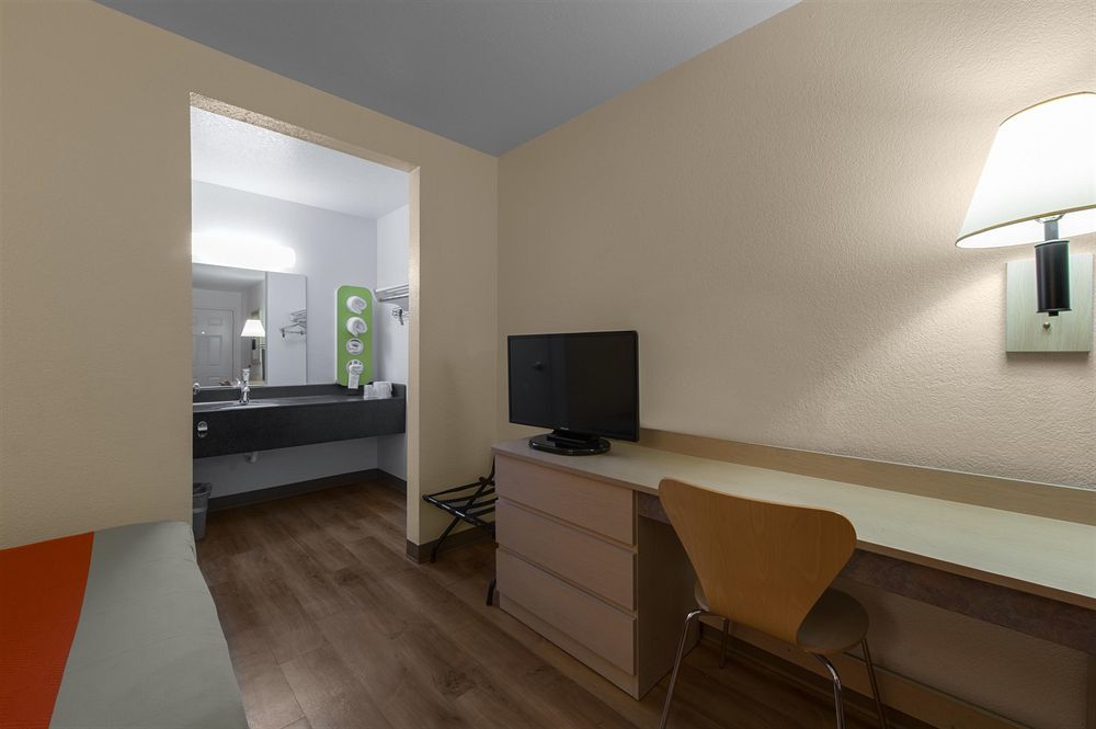 Motel 6-Niantic, Ct - New London ภายนอก รูปภาพ